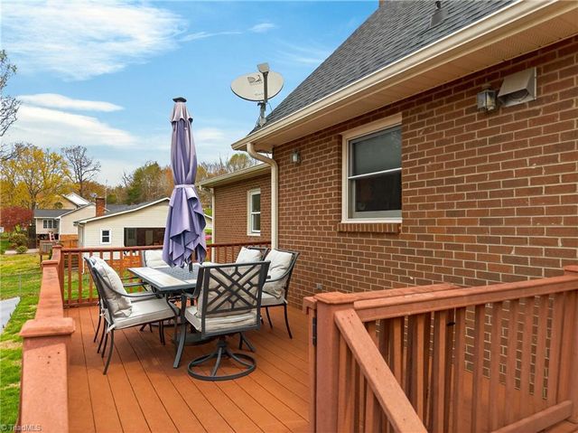 8388 Coachman Lane, Rural Hall, NC 27045