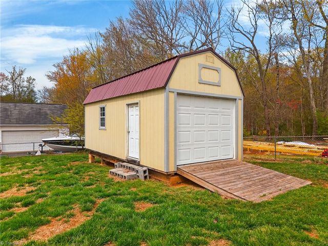 8388 Coachman Lane, Rural Hall, NC 27045