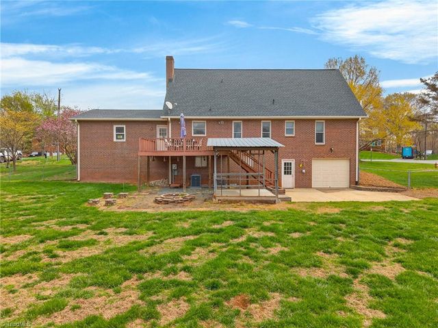 8388 Coachman Lane, Rural Hall, NC 27045