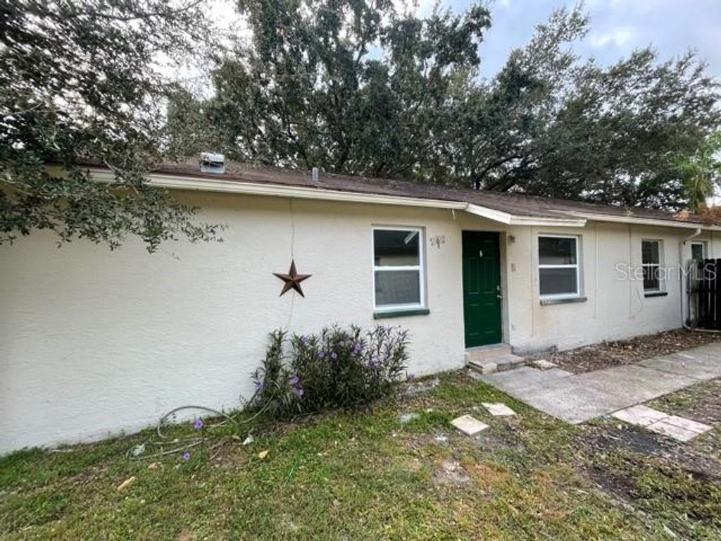 3145 HURON AVENUE B, Oldsmar, FL 34677