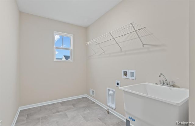 848 Kuss Drive, Saline, MI 48176