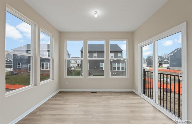 848 Kuss Drive, Saline, MI 48176