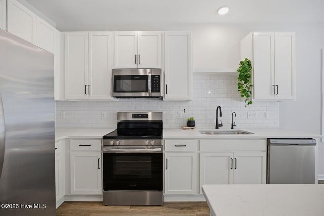 8329 Paramount Point, Winnabow, NC 28479