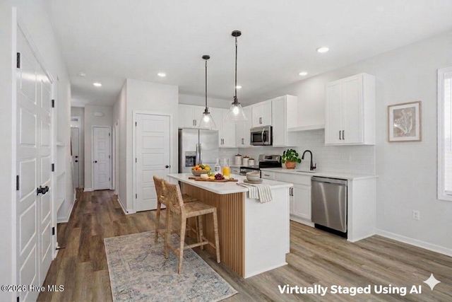 8329 Paramount Point, Winnabow, NC 28479