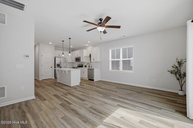 8329 Paramount Point, Winnabow, NC 28479