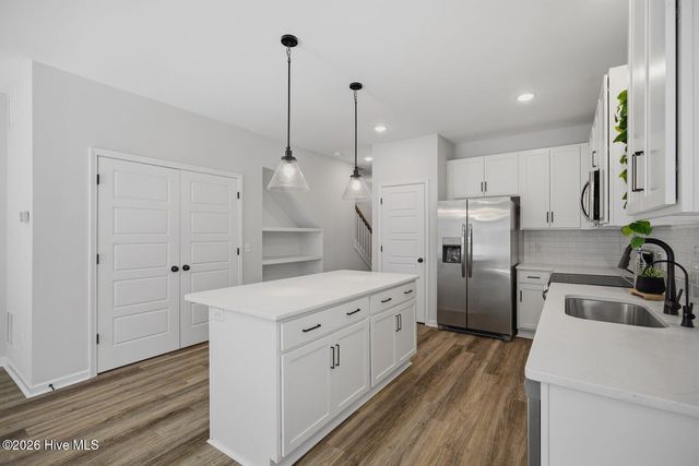 8329 Paramount Point, Winnabow, NC 28479