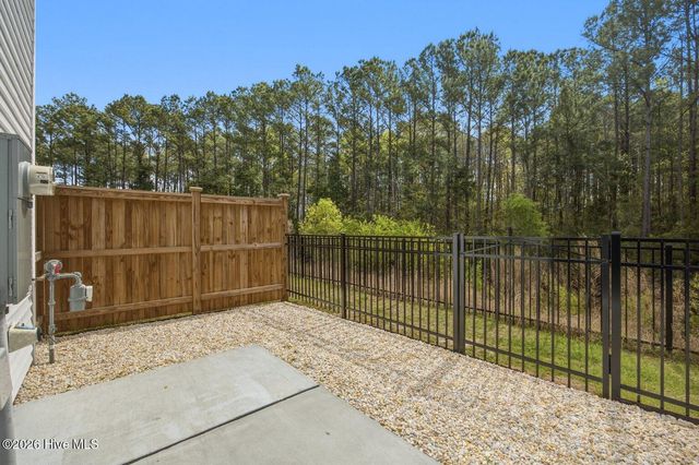 8329 Paramount Point, Winnabow, NC 28479