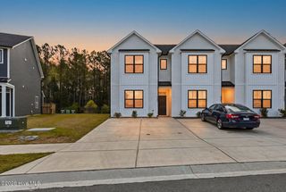 8329 Paramount Point, Winnabow, NC 28479