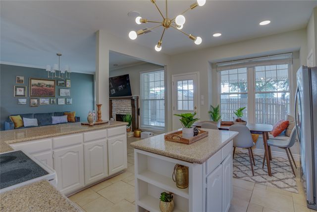 2130 Montclair Lane, Lewisville, TX 75067