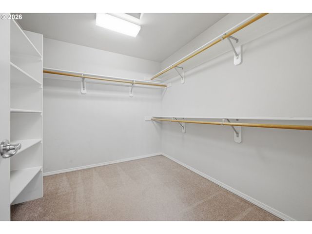 15066 GLENDOVEER Ct, Oregon City, OR 97045