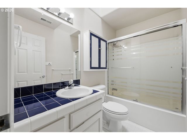 15066 GLENDOVEER Ct, Oregon City, OR 97045