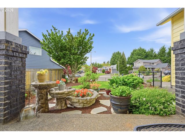 15066 GLENDOVEER Ct, Oregon City, OR 97045