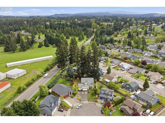 15066 GLENDOVEER Ct, Oregon City, OR 97045