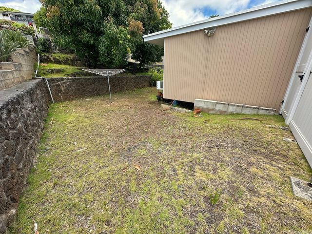 1235 Lilo Place, Honolulu, HI 96822