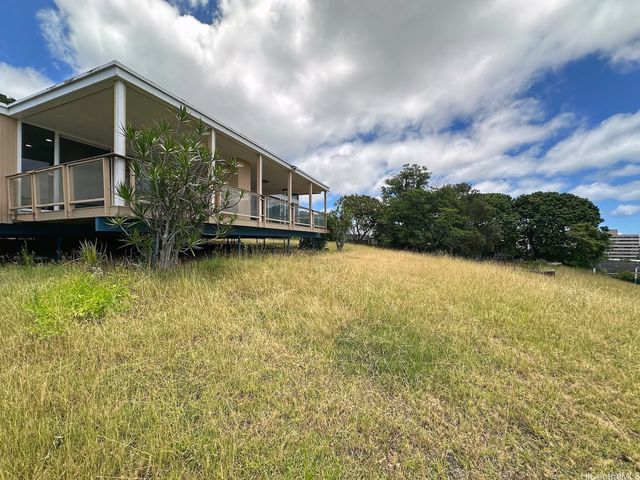 1235 Lilo Place, Honolulu, HI 96822