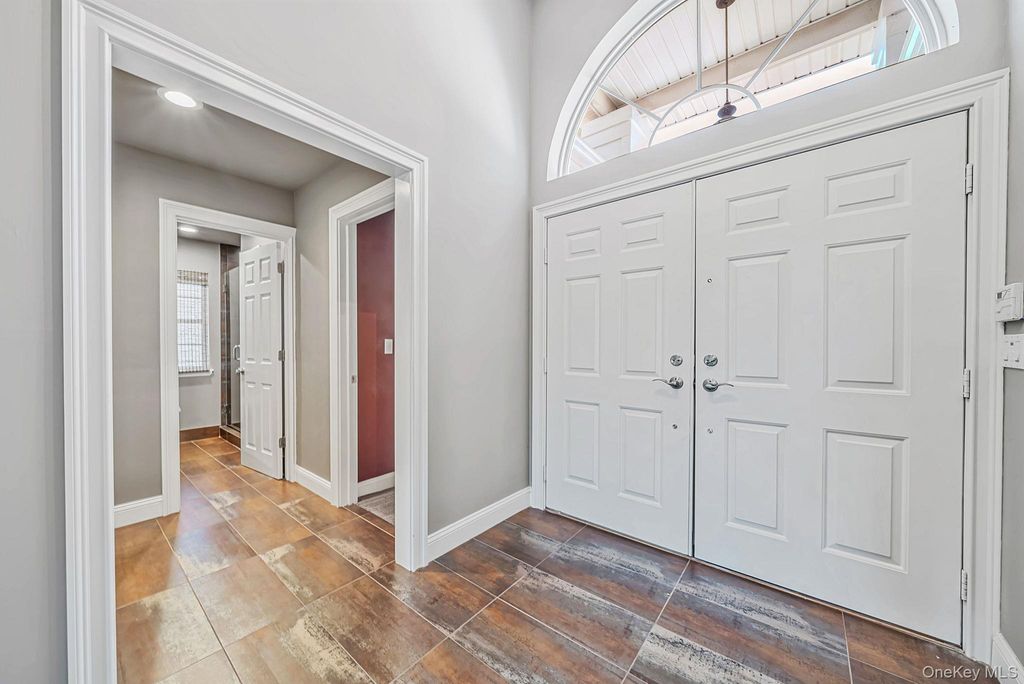 6 Hamlet Drive, Commack, NY 11725 — photo 3