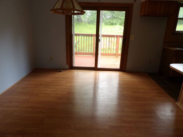 319 Robin Dr, Franklin, PA 16323