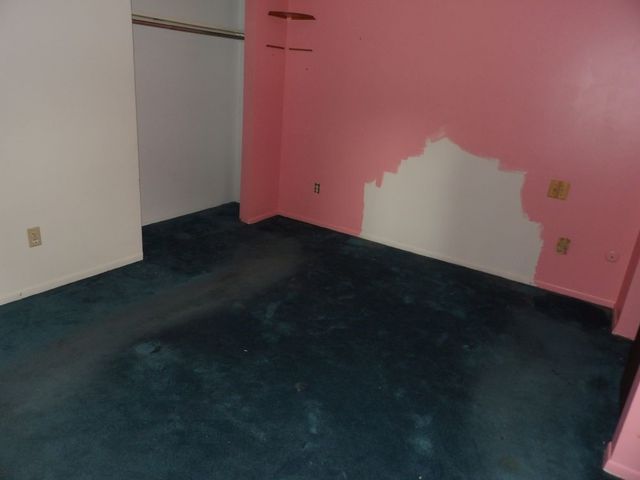 319 Robin Dr, Franklin, PA 16323