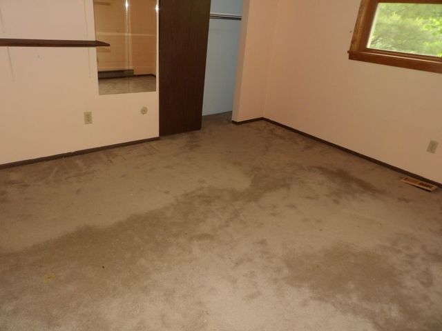 319 Robin Dr, Franklin, PA 16323