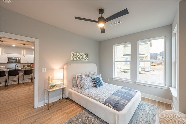 936 S Laramie Heights, Fayetteville, AR 72704