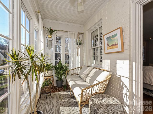 2331 Chesterfield Avenue, Charlotte, NC 28205