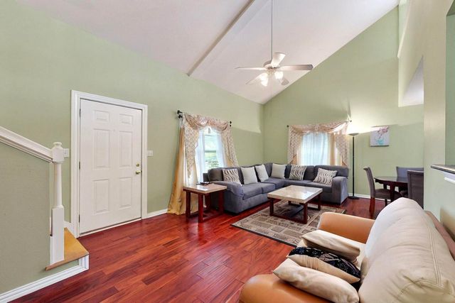 1716 E Parker Road, Plano, TX 75074
