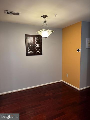 38 WHITE PINE CIR #302, Stafford, VA 22554