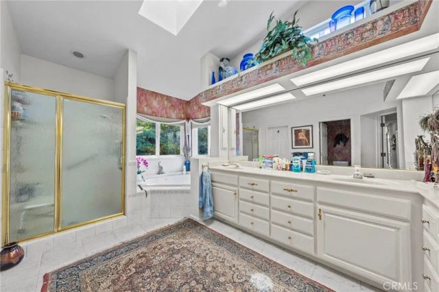 349 Puerta De Lomas, Fallbrook, CA 92028