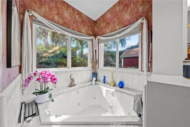 349 Puerta De Lomas, Fallbrook, CA 92028