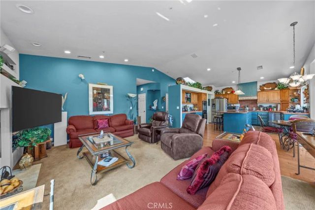 349 Puerta De Lomas, Fallbrook, CA 92028