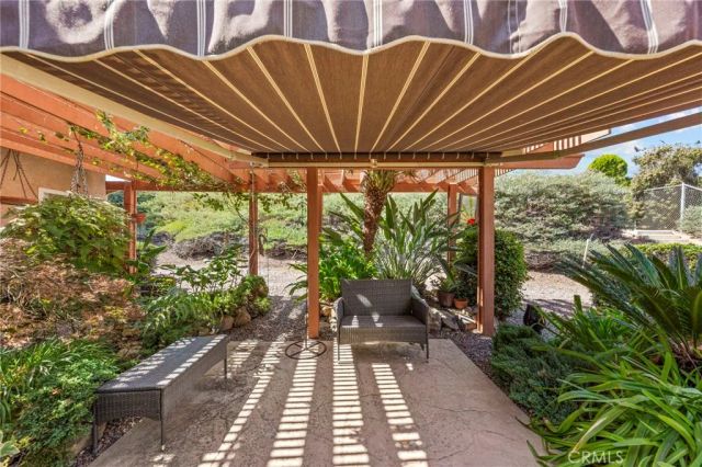 349 Puerta De Lomas, Fallbrook, CA 92028