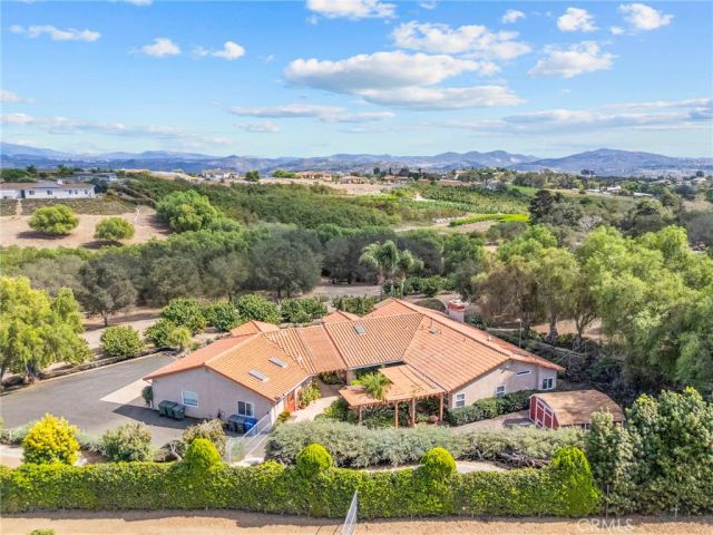 349 Puerta De Lomas, Fallbrook, CA 92028