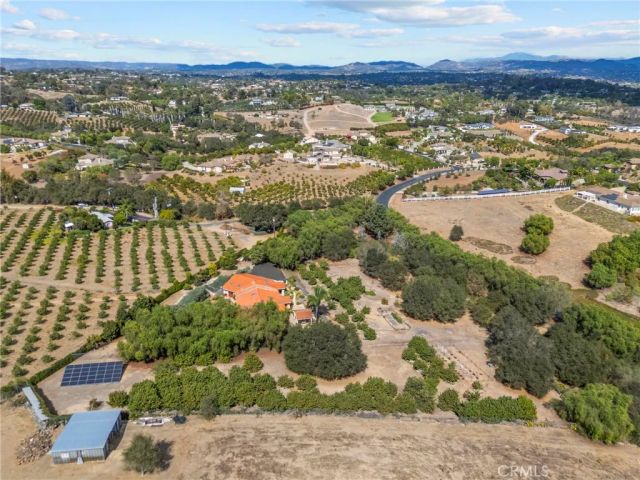 349 Puerta De Lomas, Fallbrook, CA 92028