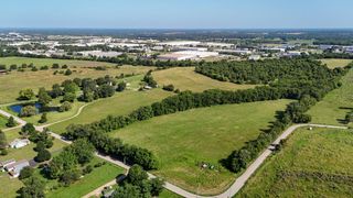 2260 North Boring Lane, Springfield, MO 65802