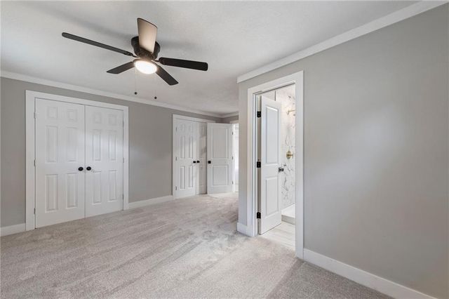 7529 Mohawk Drive, Prairie Village, KS 66208