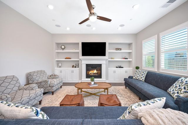 1176 Wadsworth Cir, Roseville, CA 95747