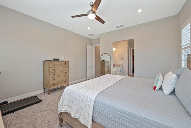 1176 Wadsworth Cir, Roseville, CA 95747