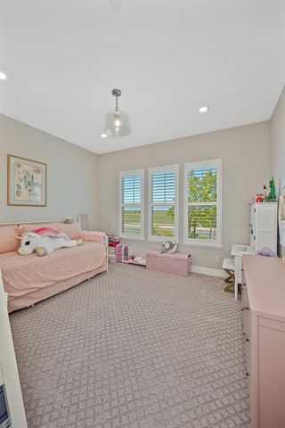 1176 Wadsworth Cir, Roseville, CA 95747