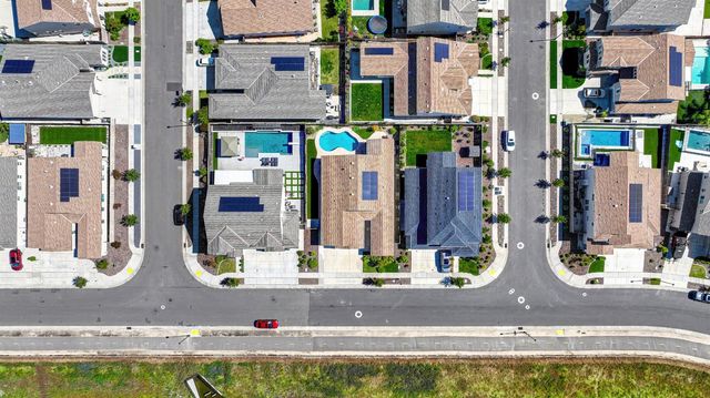 1176 Wadsworth Cir, Roseville, CA 95747