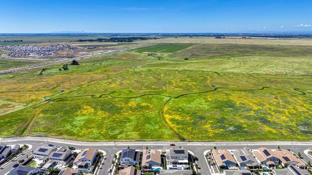 1176 Wadsworth Cir, Roseville, CA 95747