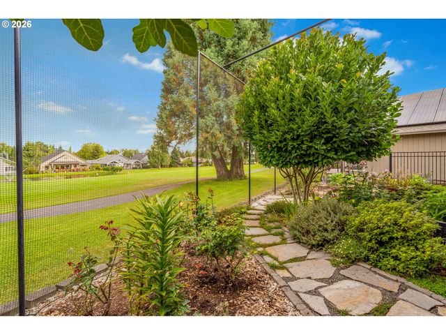 15403 Se 33RD St, Vancouver, WA 98683