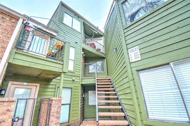 9831 Walnut Street 209, Dallas, TX 75243