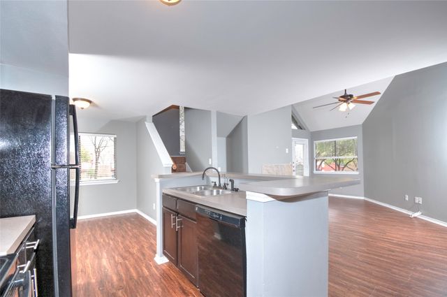 9831 Walnut Street 209, Dallas, TX 75243