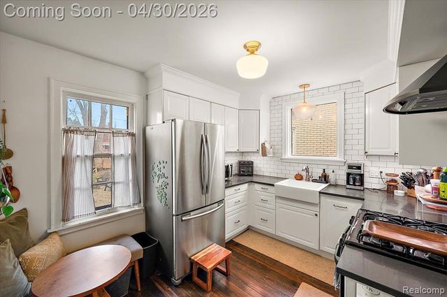 463 Lakewood Street, Detroit, MI 48215