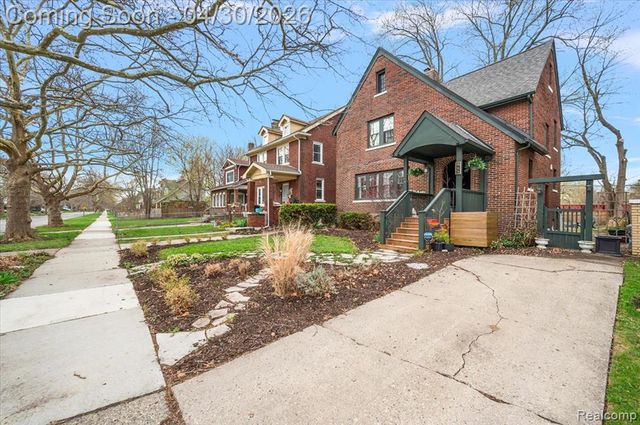 463 Lakewood Street, Detroit, MI 48215