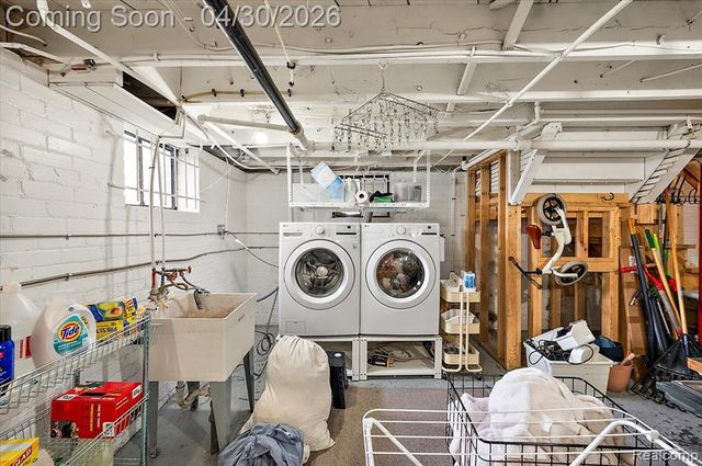 463 Lakewood Street, Detroit, MI 48215