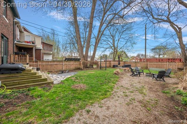 463 Lakewood Street, Detroit, MI 48215