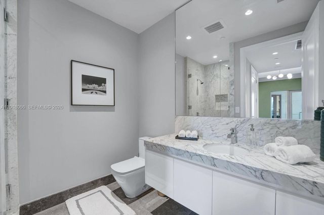 17901 Collins Ave 2704, Sunny Isles Beach, FL 33160