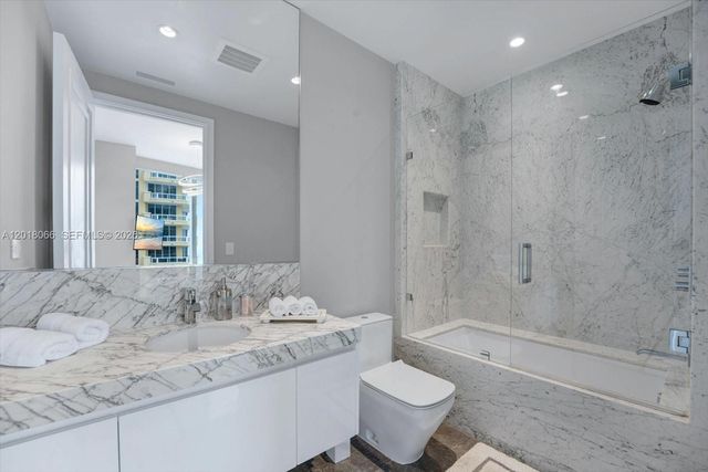 17901 Collins Ave 2704, Sunny Isles Beach, FL 33160