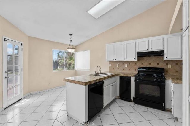 15061 Fuchsia Court, Fontana, CA 92336